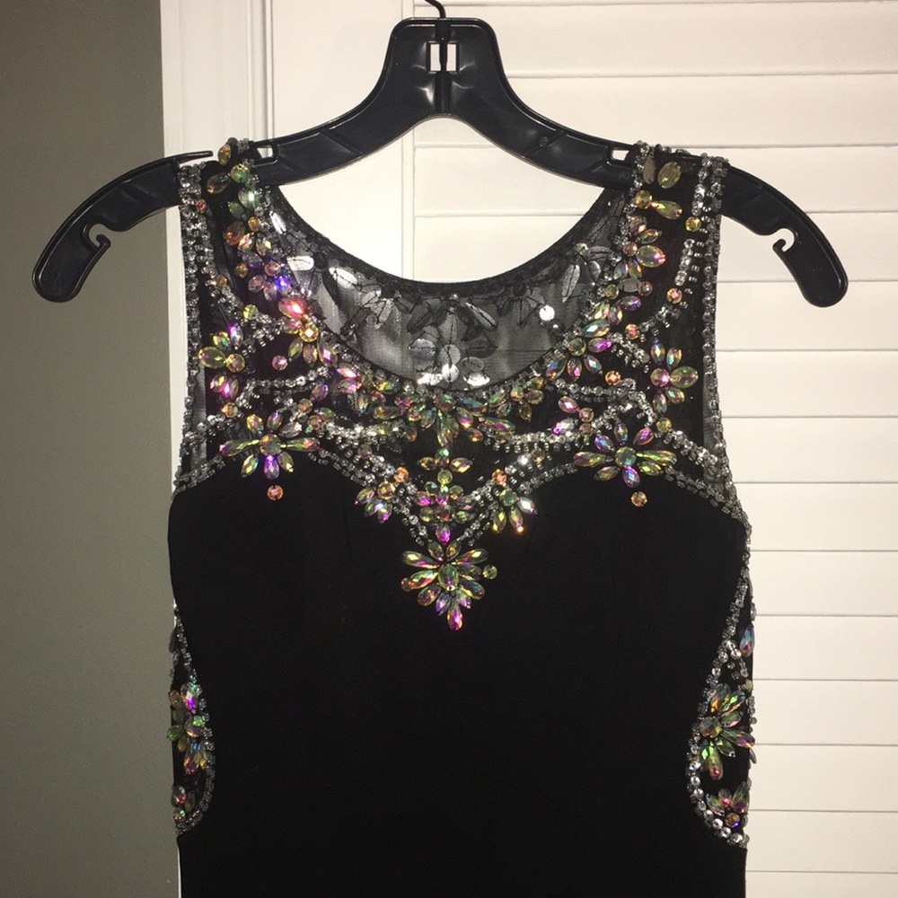 Black prom dress